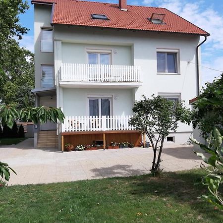 Eisenstadt Apartments Bagian luar foto